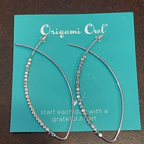 Origami Owl, Silver Beaded Threader Hoop Earrings, NWT - Picture 2 of 6